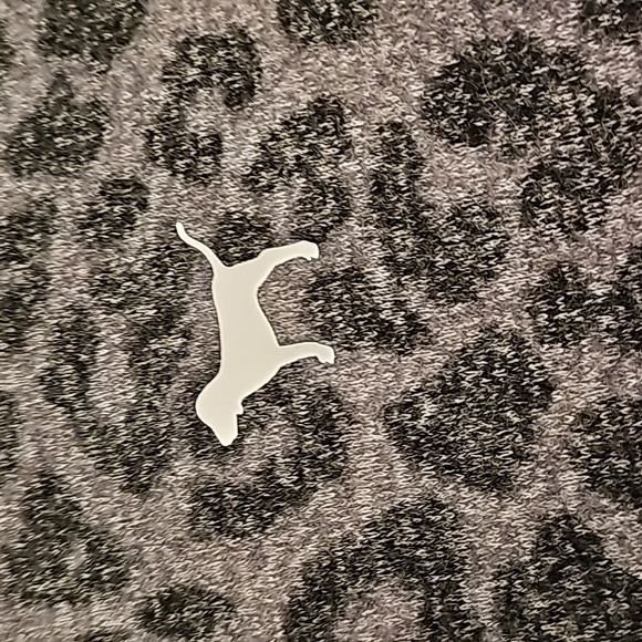 PINK Gray Leopard Sleepwear Top Size M - Picture 3 of 5